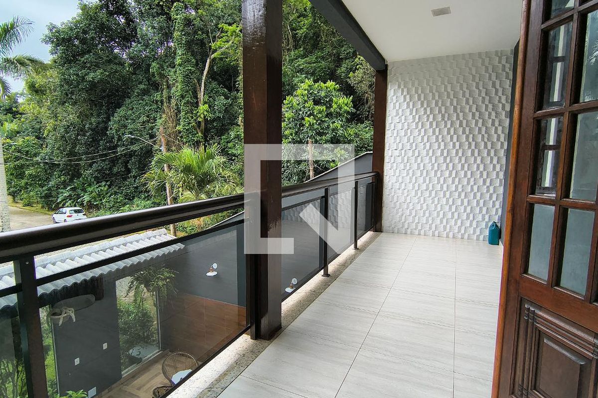 Casa, 4 quartos, 260 m² - Foto 44