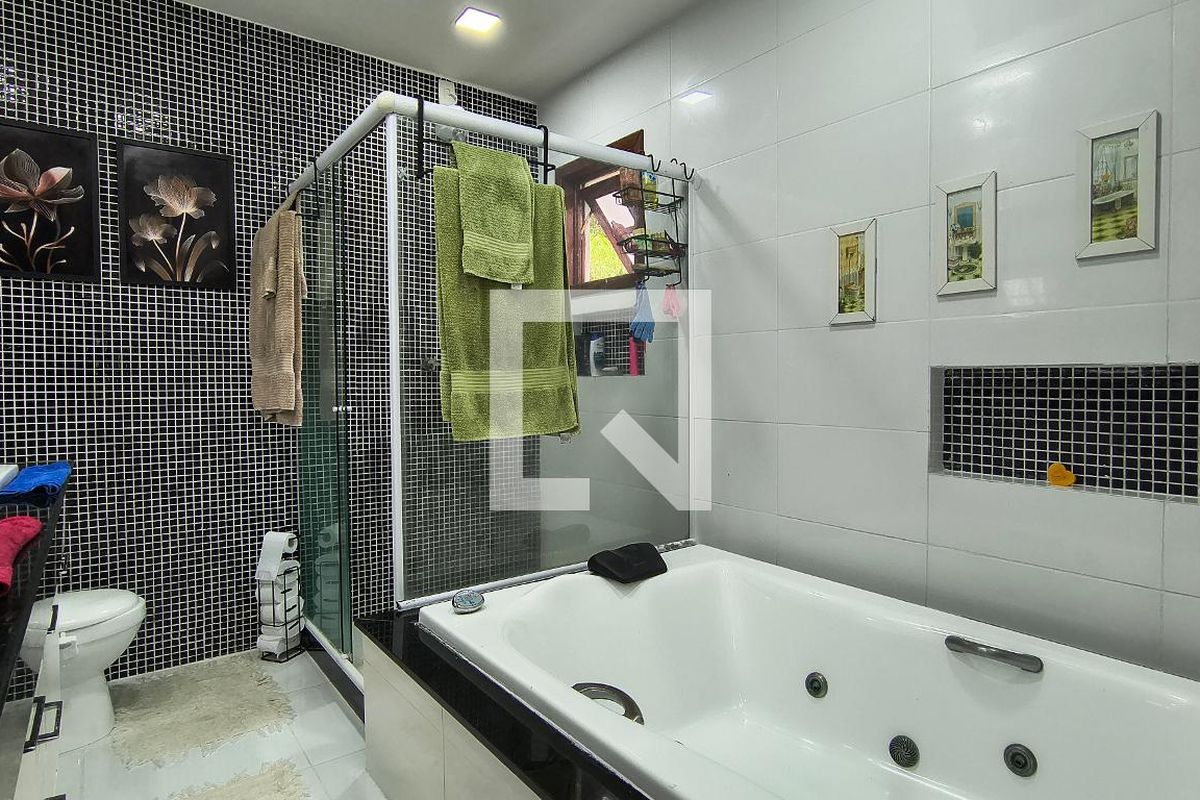 Casa, 4 quartos, 260 m² - Foto 56