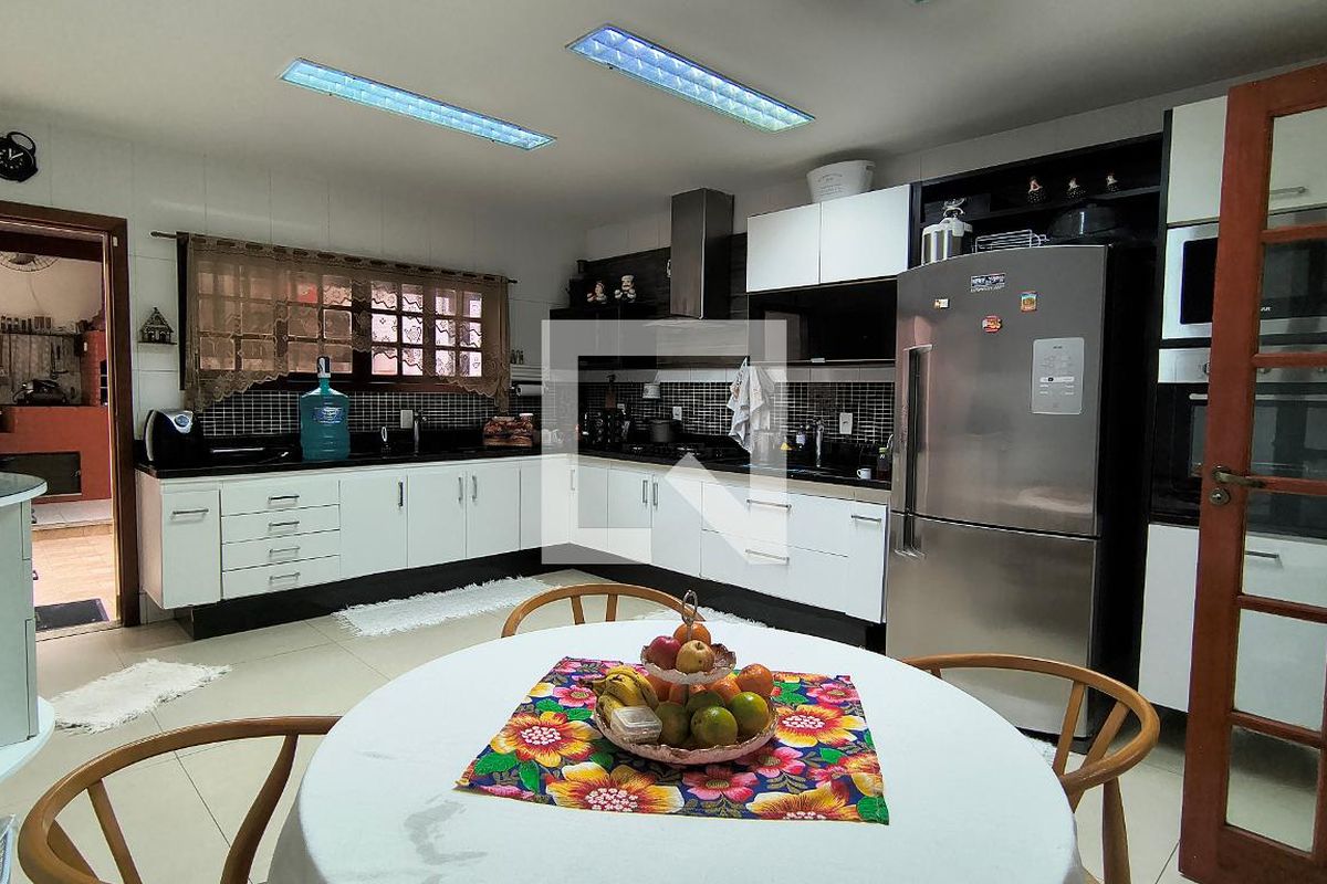 Casa, 4 quartos, 260 m² - Foto 106