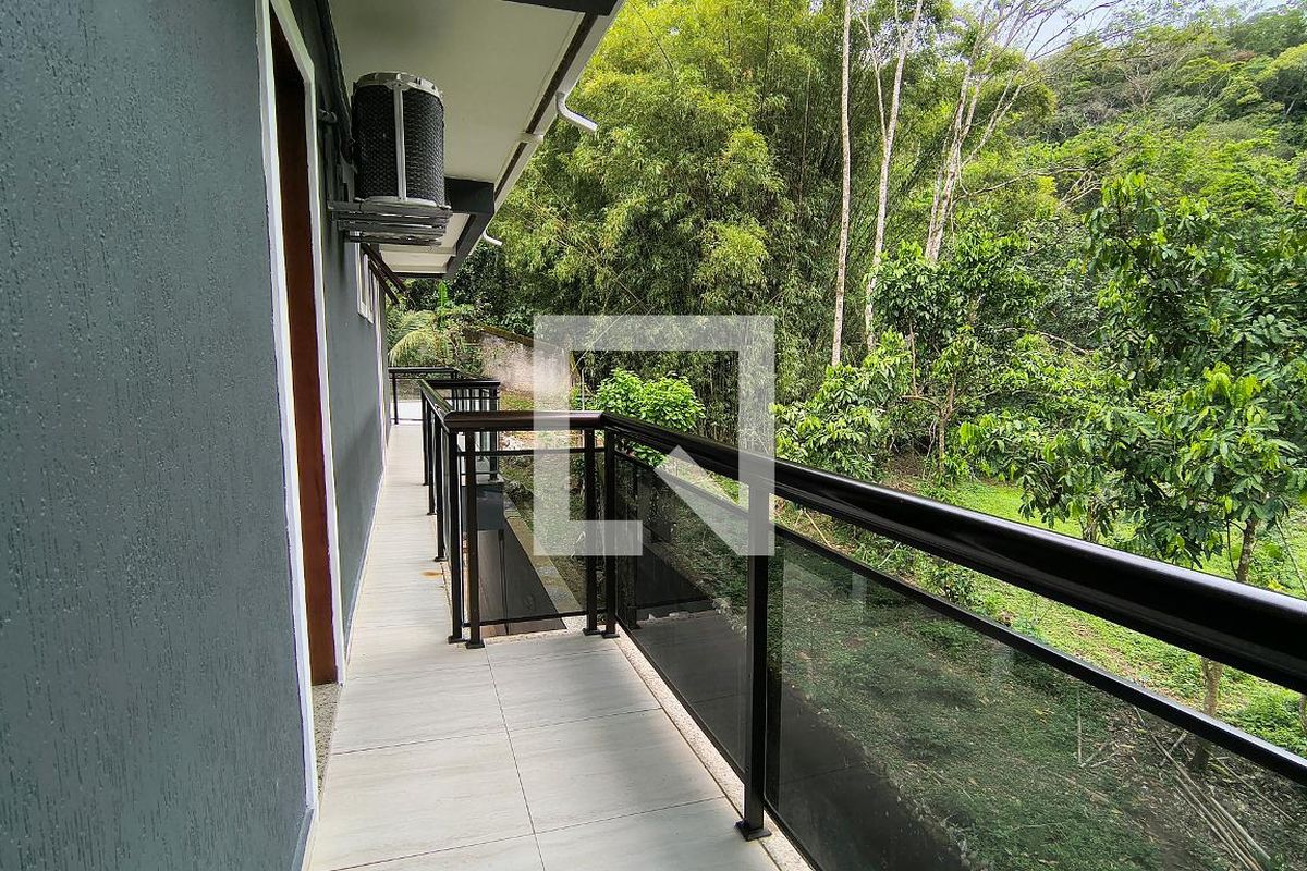 Casa, 4 quartos, 260 m² - Foto 50