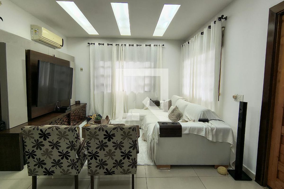 Casa, 4 quartos, 260 m² - Foto 2