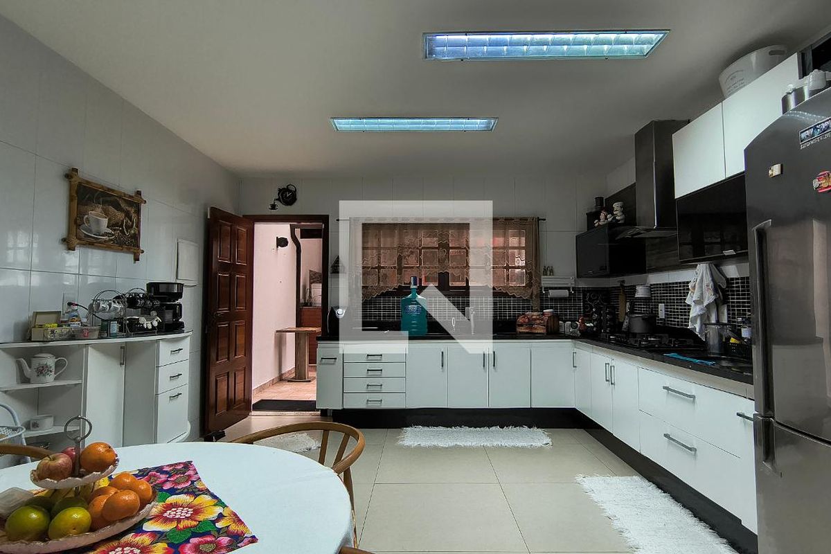 Casa, 4 quartos, 260 m² - Foto 104