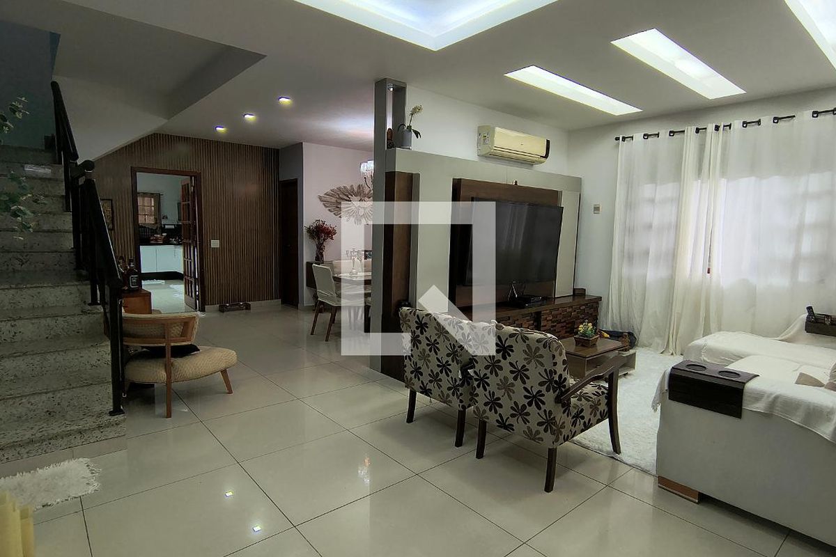 Casa, 4 quartos, 260 m² - Foto 4