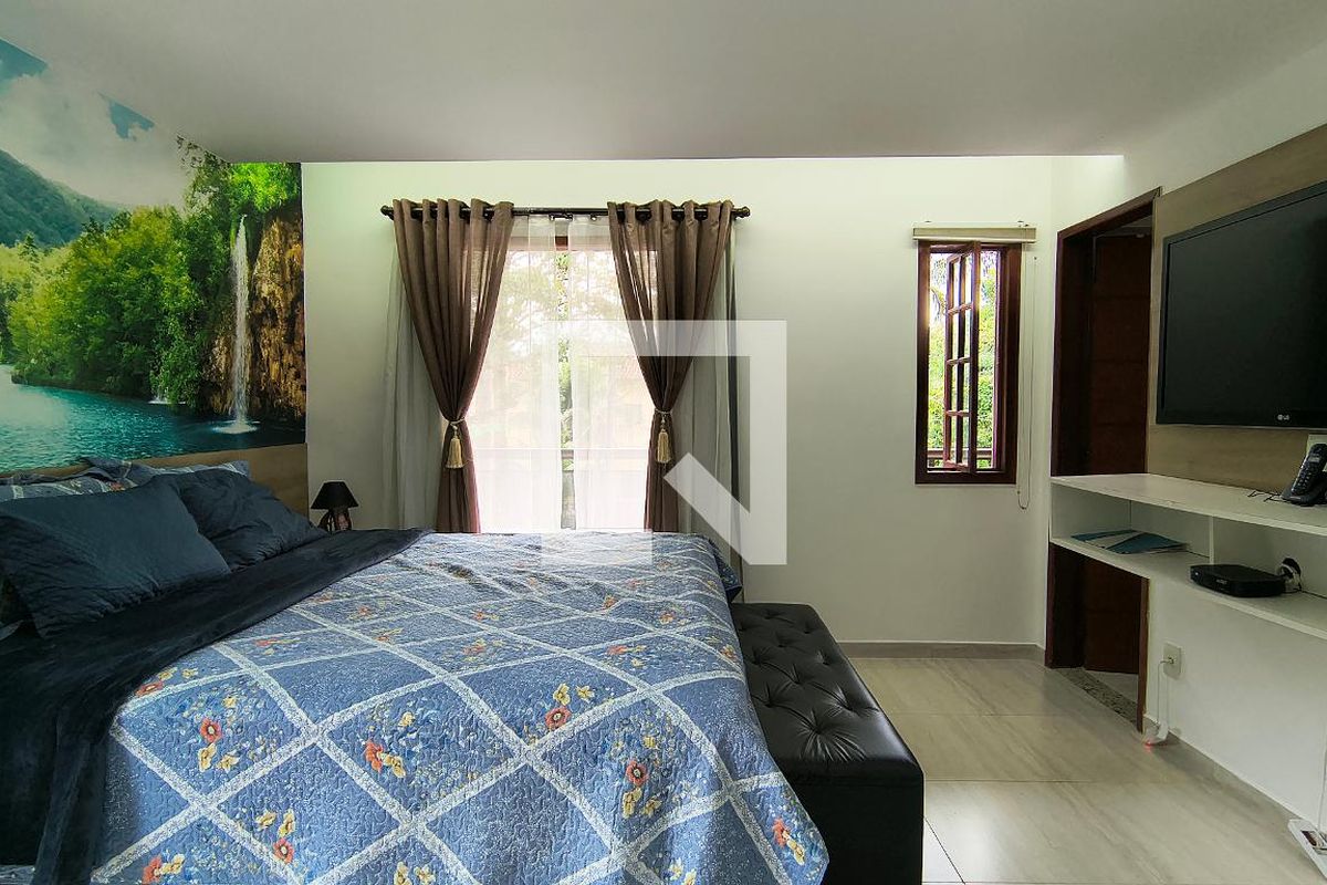 Casa, 4 quartos, 260 m² - Foto 34