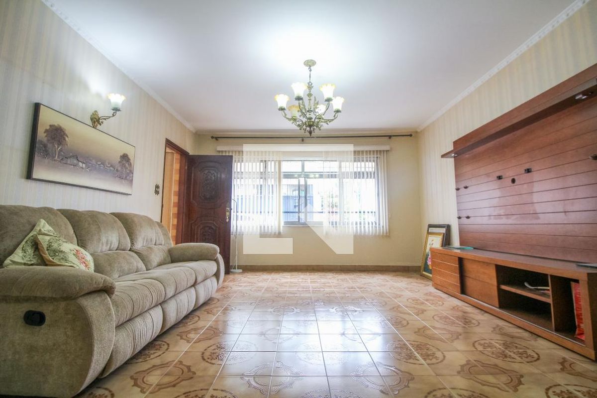 Casa, 4 quartos, 138 m² - Foto 2