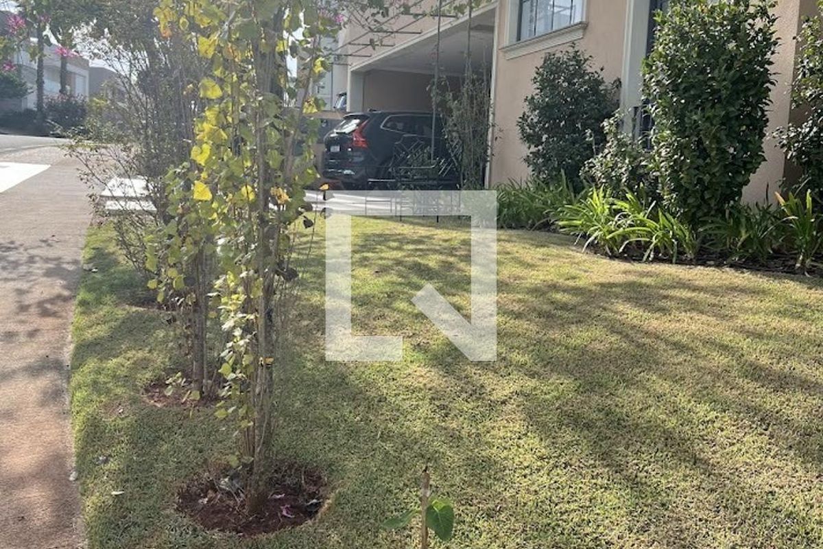 Casa à Venda - Res. Parque dos Alecrins, 4 Quartos,  370 m2 em , Campinas - sp | SoloBR