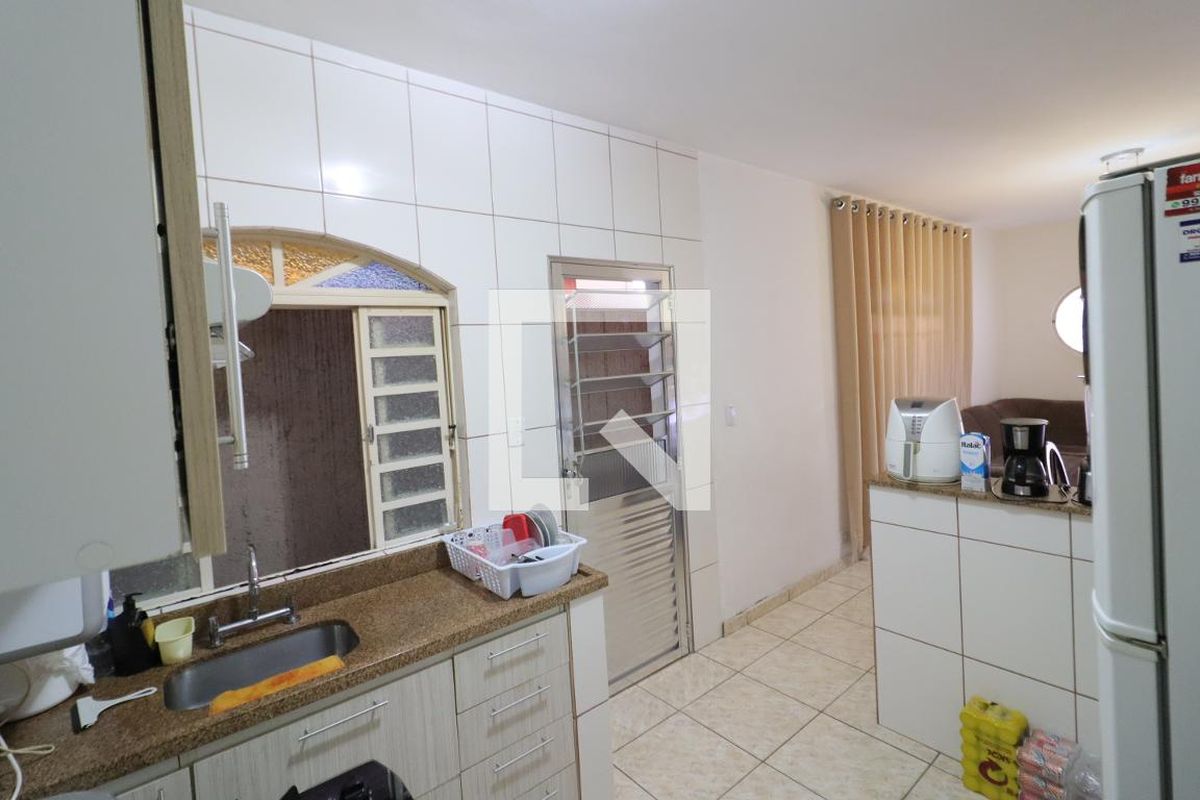 Casa, 3 quartos, 276 m² - Foto 51