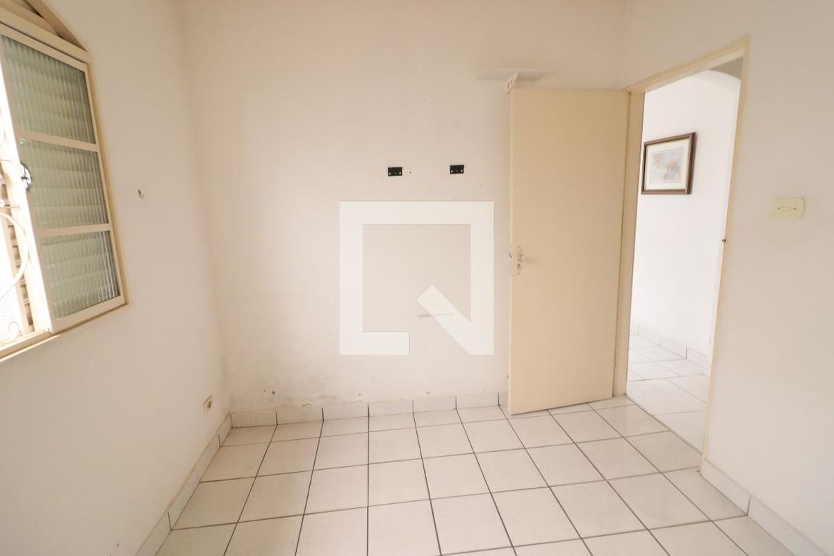 Casa, 3 quartos, 276 m² - Foto 35