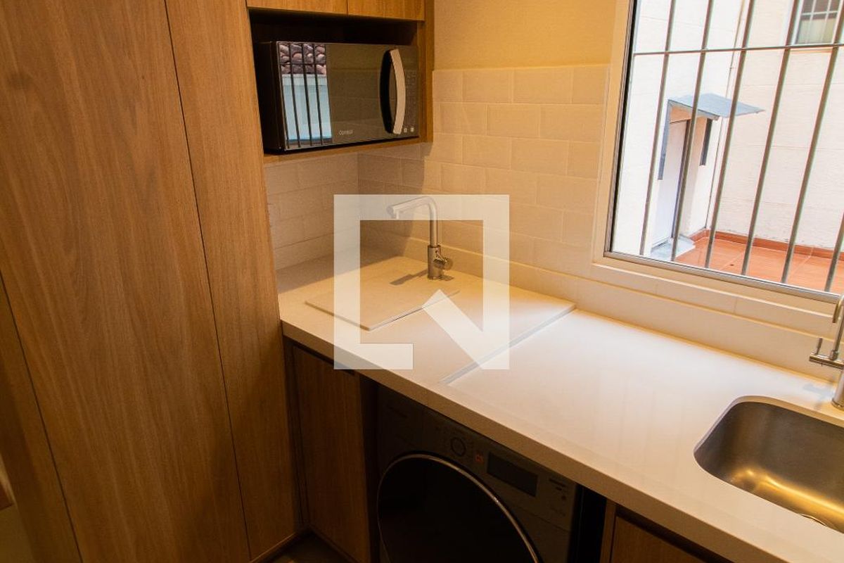 Apartamento à Venda - Cambuí, 2 Quartos,  67 m2 em , Campinas - sp | SoloBR