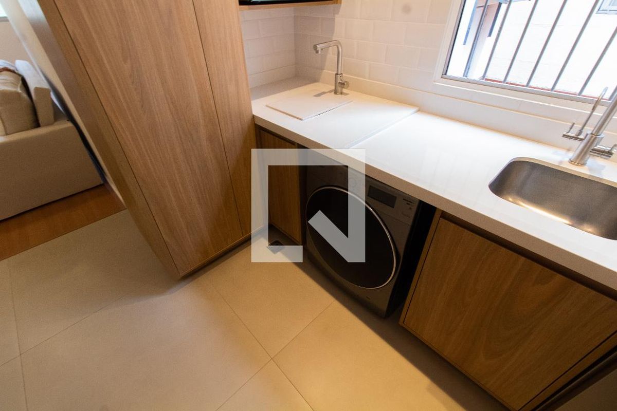 Apartamento à Venda - Cambuí, 2 Quartos,  67 m2 em , Campinas - sp | SoloBR