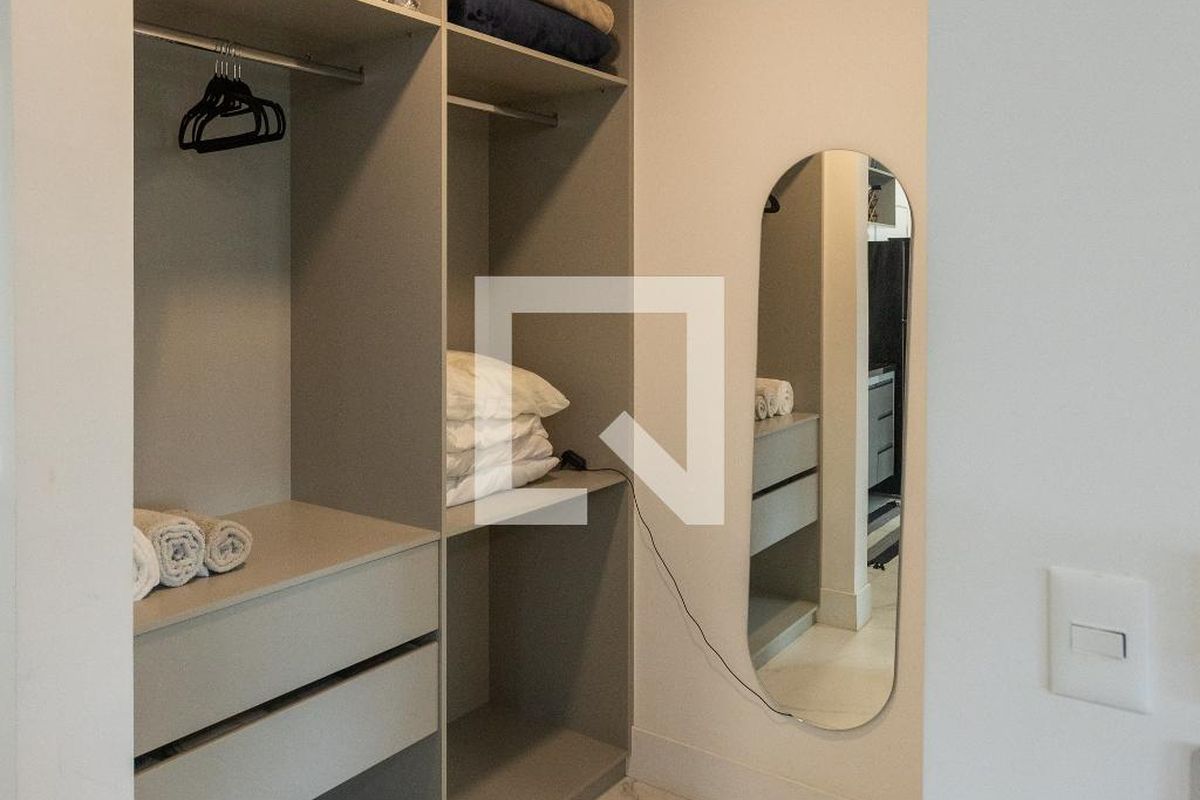 Apartamento à Venda - Bosque, 1 Quarto,  47 m2 em , Campinas - sp | SoloBR