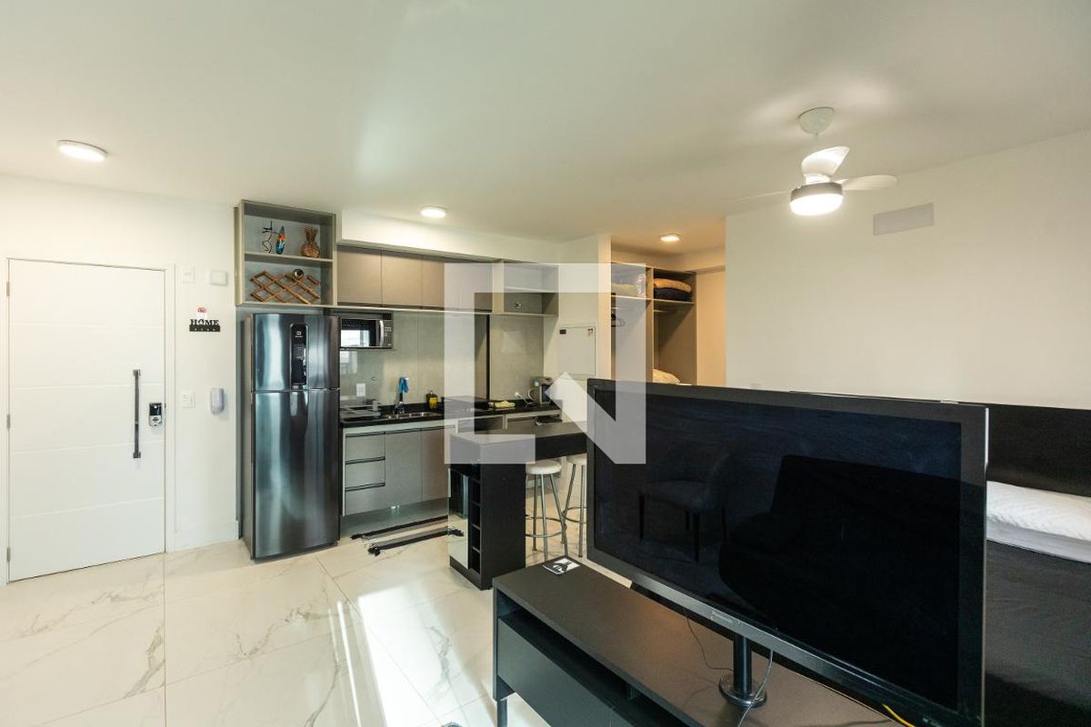 Apartamento à Venda - Bosque, 1 Quarto,  47 m2 em , Campinas - sp | SoloBR