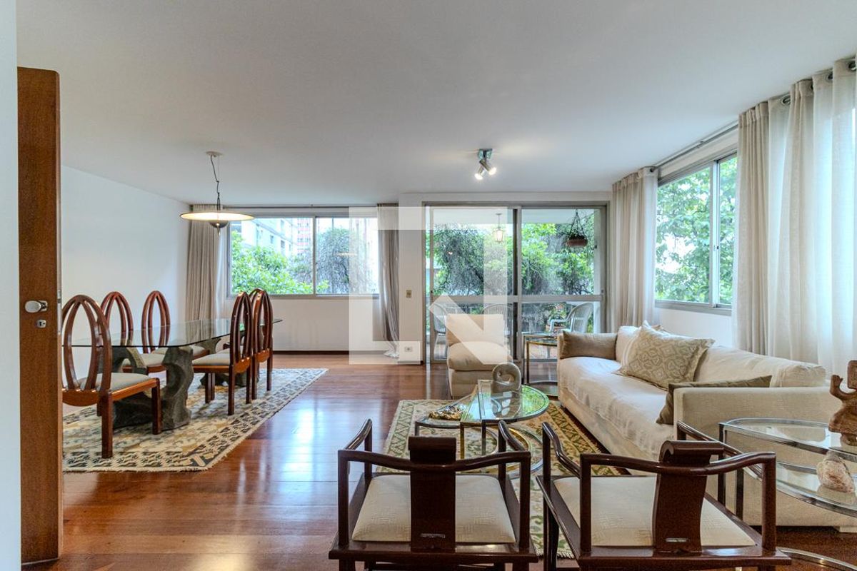 Apartamento, 3 quartos, 213 m² - Foto 2