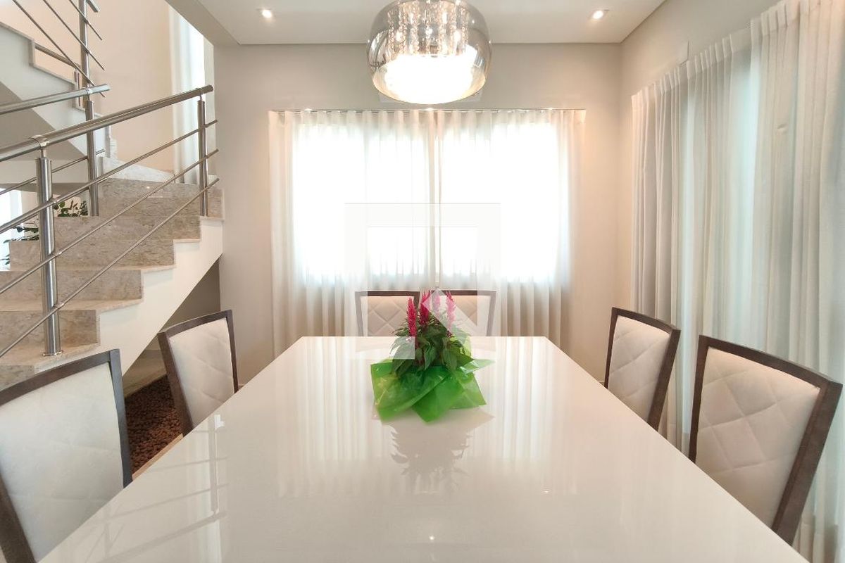 Casa à Venda - Swiss Park, 4 Quartos,  268 m2 em , Campinas - sp | SoloBR