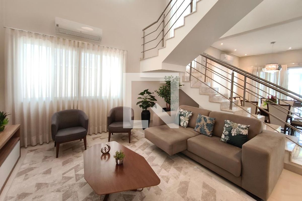Casa à Venda - Swiss Park, 4 Quartos,  268 m2 em , Campinas - sp | SoloBR