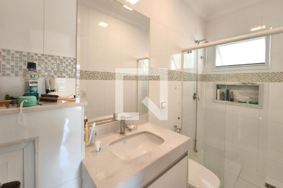 Casa à Venda - Swiss Park, 4 Quartos,  268 m2 em , Campinas - sp | SoloBR