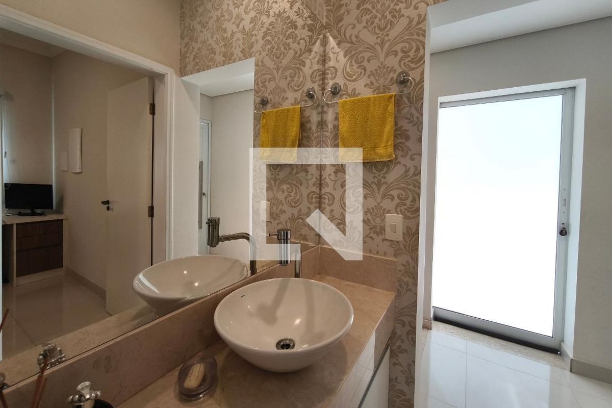 Casa à Venda - Swiss Park, 4 Quartos,  268 m2 em , Campinas - sp | SoloBR