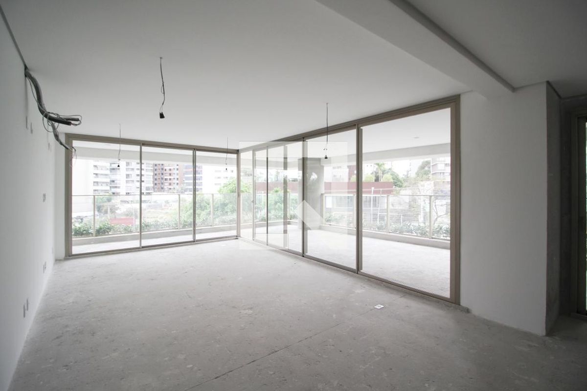 Apartamento, 3 quartos, 222 m² - Foto 1