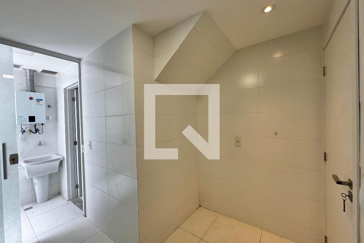 Cobertura, 3 quartos, 328 m² - Foto 94