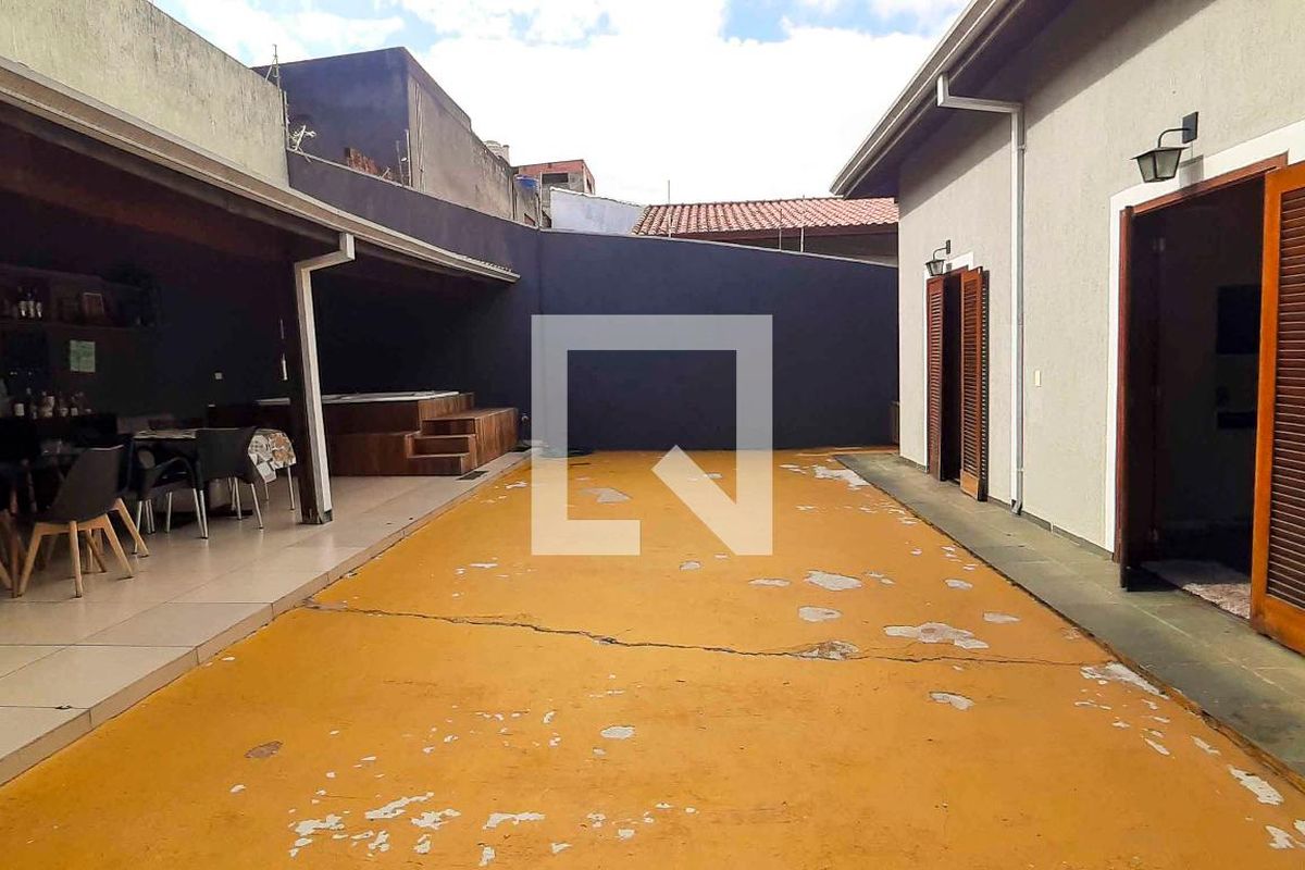 Casa, 3 quartos, 350 m² - Foto 142