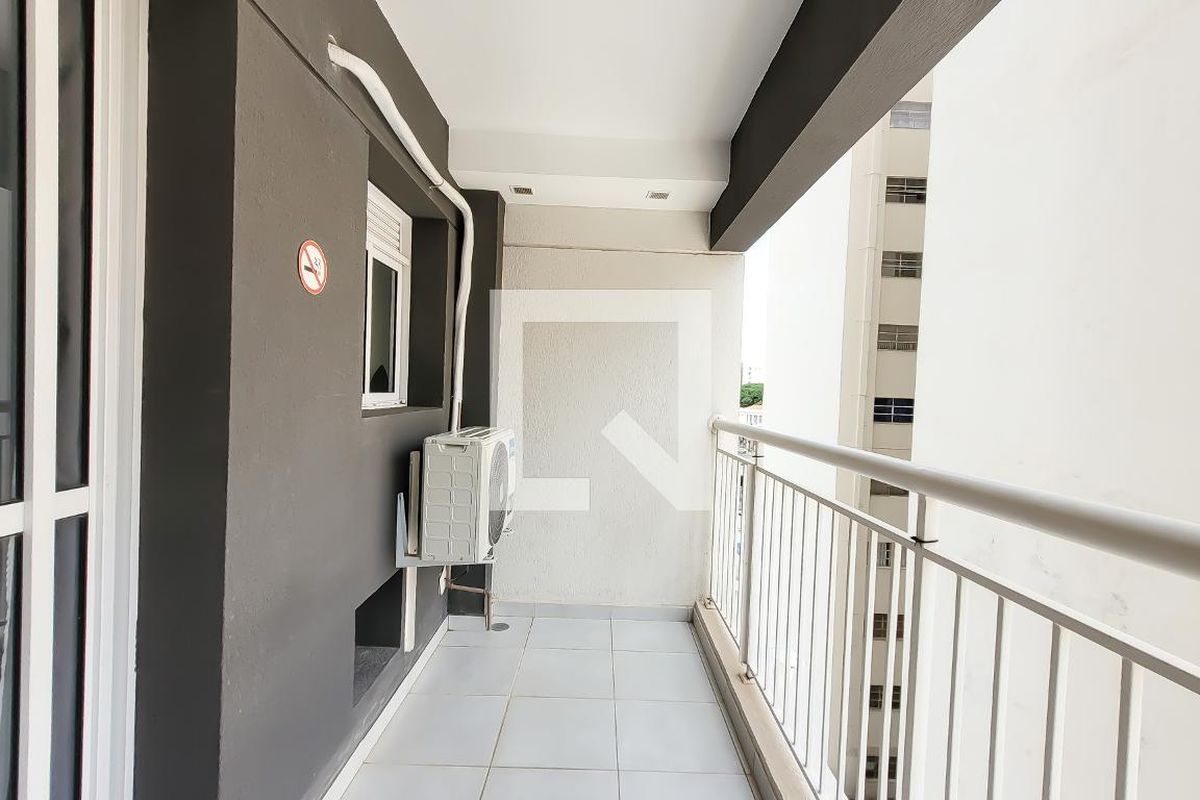 Apartamento à Venda - Centro, 1 Quarto,  40 m2 em , Campinas - sp | SoloBR