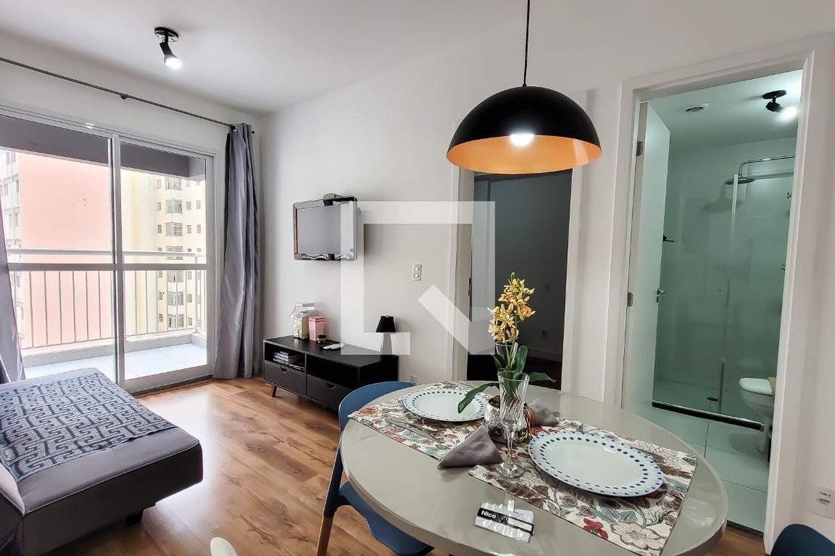 Apartamento à Venda - Centro, 1 Quarto,  40 m2 em , Campinas - sp | SoloBR