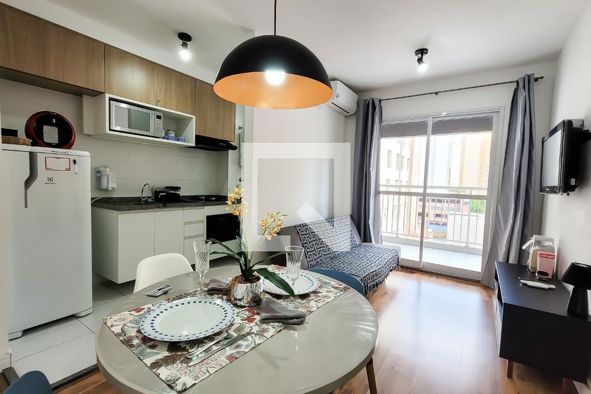 Apartamento à Venda - Centro, 1 Quarto,  40 m2 em , Campinas - sp | SoloBR