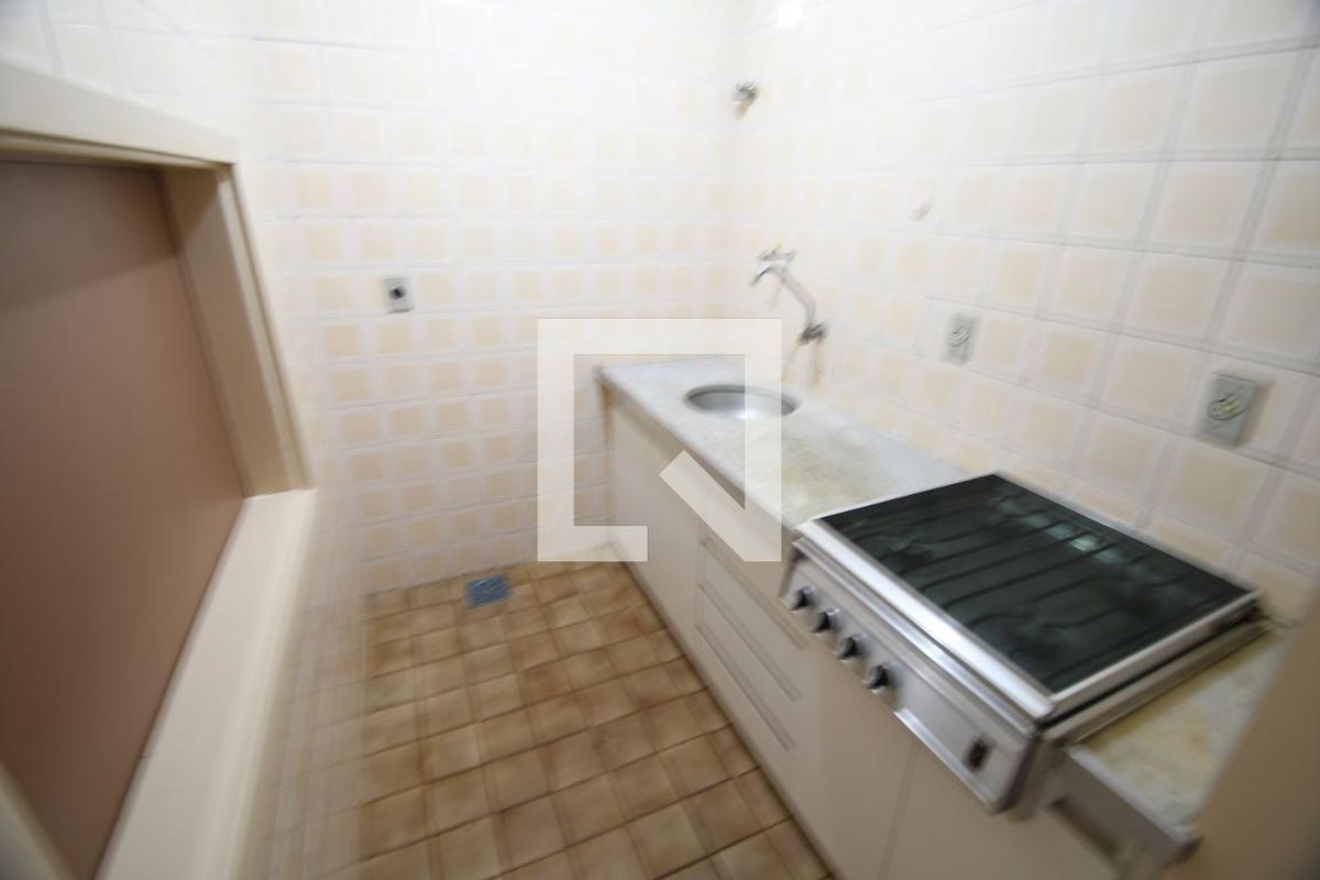Apartamento à Venda - Centro, 1 Quarto,  38 m2 em , Campinas - sp | SoloBR