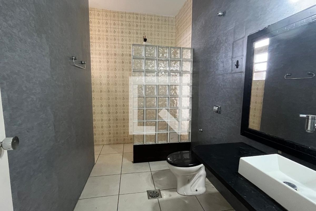 Casa à Venda - Taquaral, 2 Quartos,  230 m2 em , Campinas - sp | SoloBR