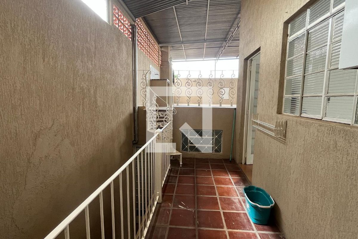 Casa à Venda - Taquaral, 2 Quartos,  230 m2 em , Campinas - sp | SoloBR