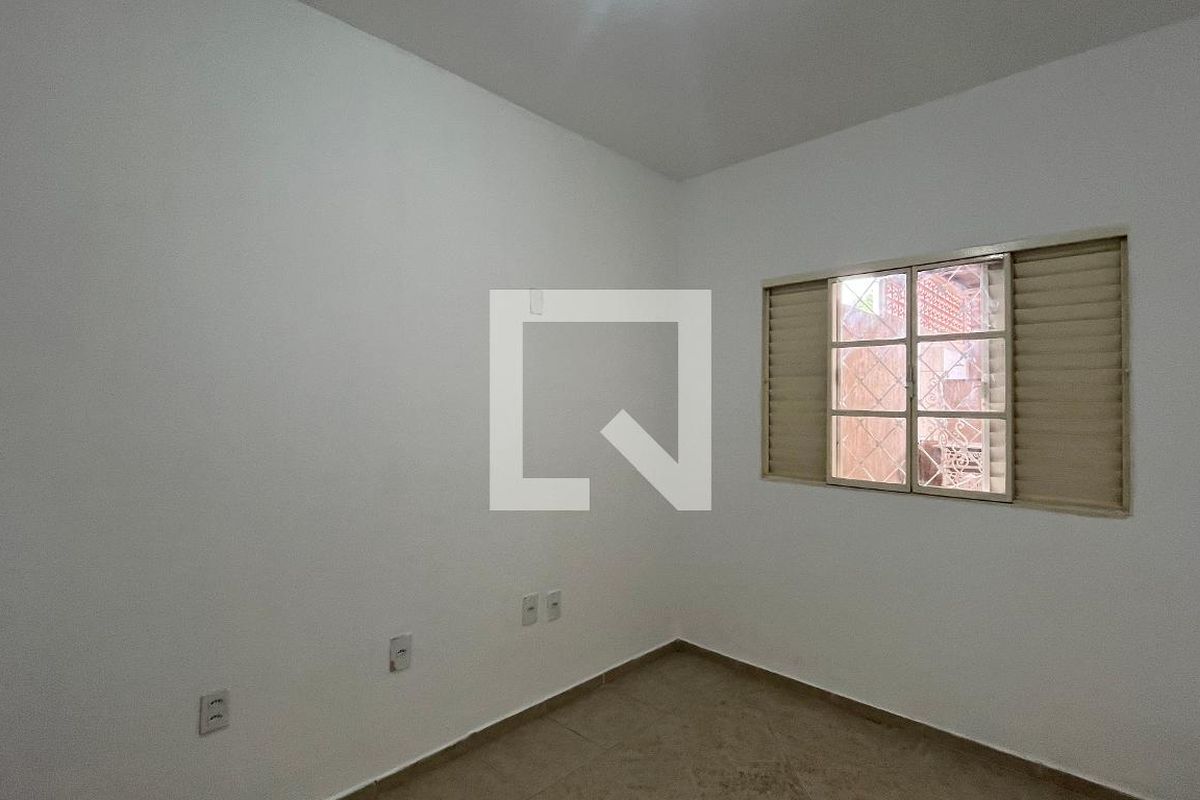 Casa à Venda - Taquaral, 2 Quartos,  230 m2 em , Campinas - sp | SoloBR