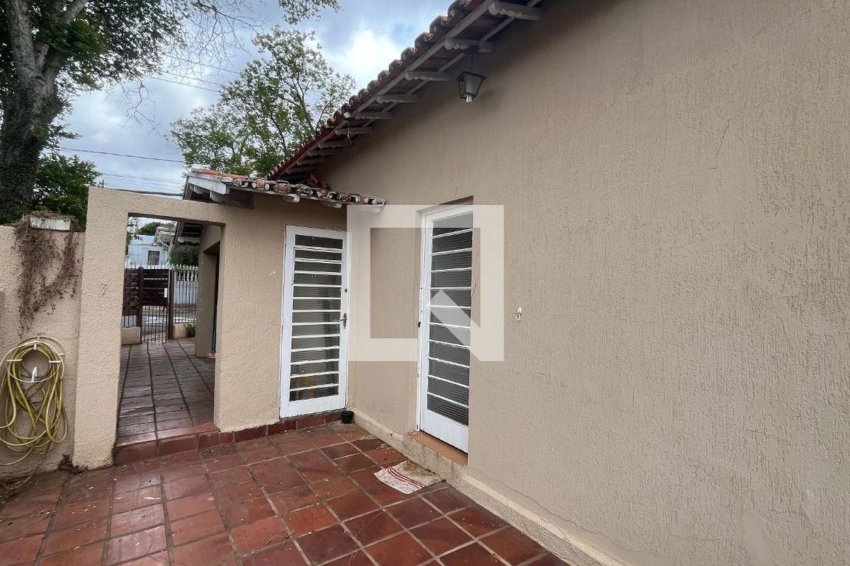 Casa à Venda - Taquaral, 2 Quartos,  230 m2 em , Campinas - sp | SoloBR