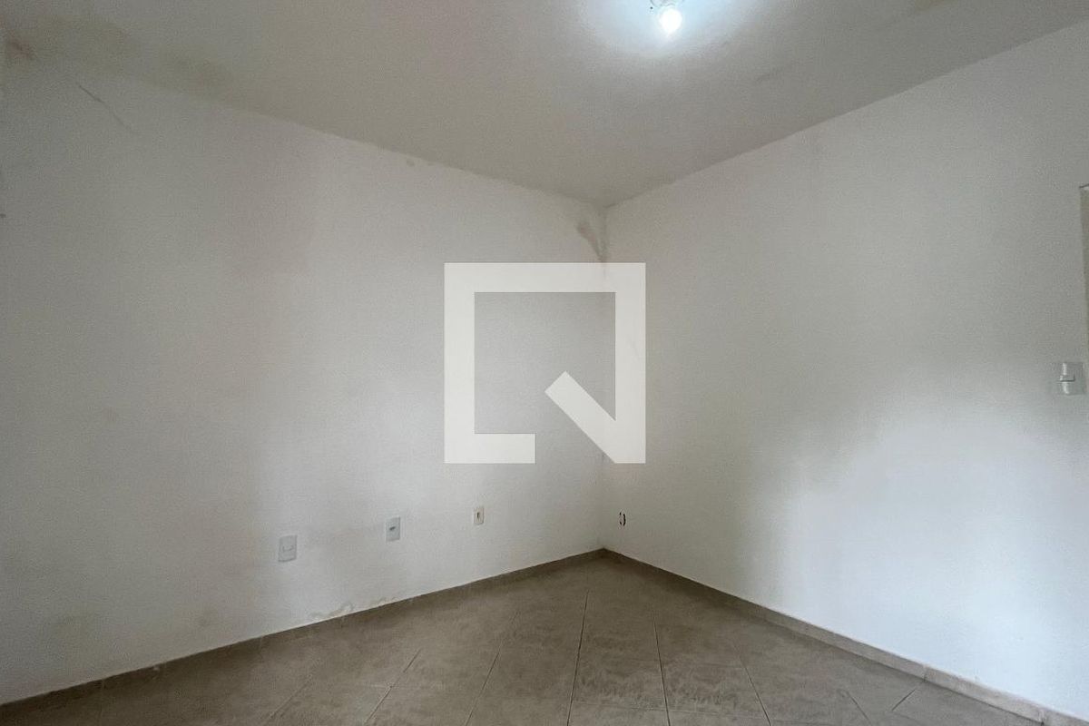 Casa à Venda - Taquaral, 2 Quartos,  230 m2 em , Campinas - sp | SoloBR