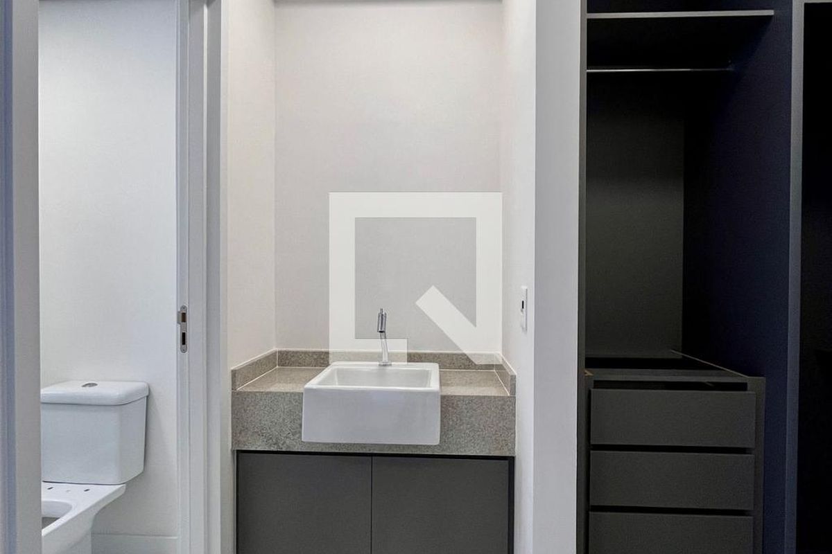 Apartamento à Venda - Centro, 1 Quarto,  46 m2 em , Campinas - sp | SoloBR