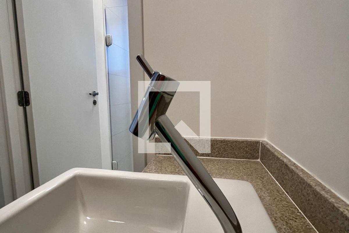 Apartamento à Venda - Centro, 1 Quarto,  46 m2 em , Campinas - sp | SoloBR