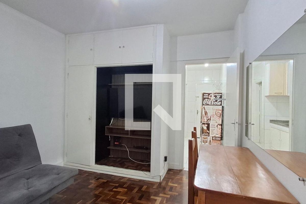 Apartamento à Venda - Centro, 1 Quarto,  38 m2 em , Campinas - sp | SoloBR