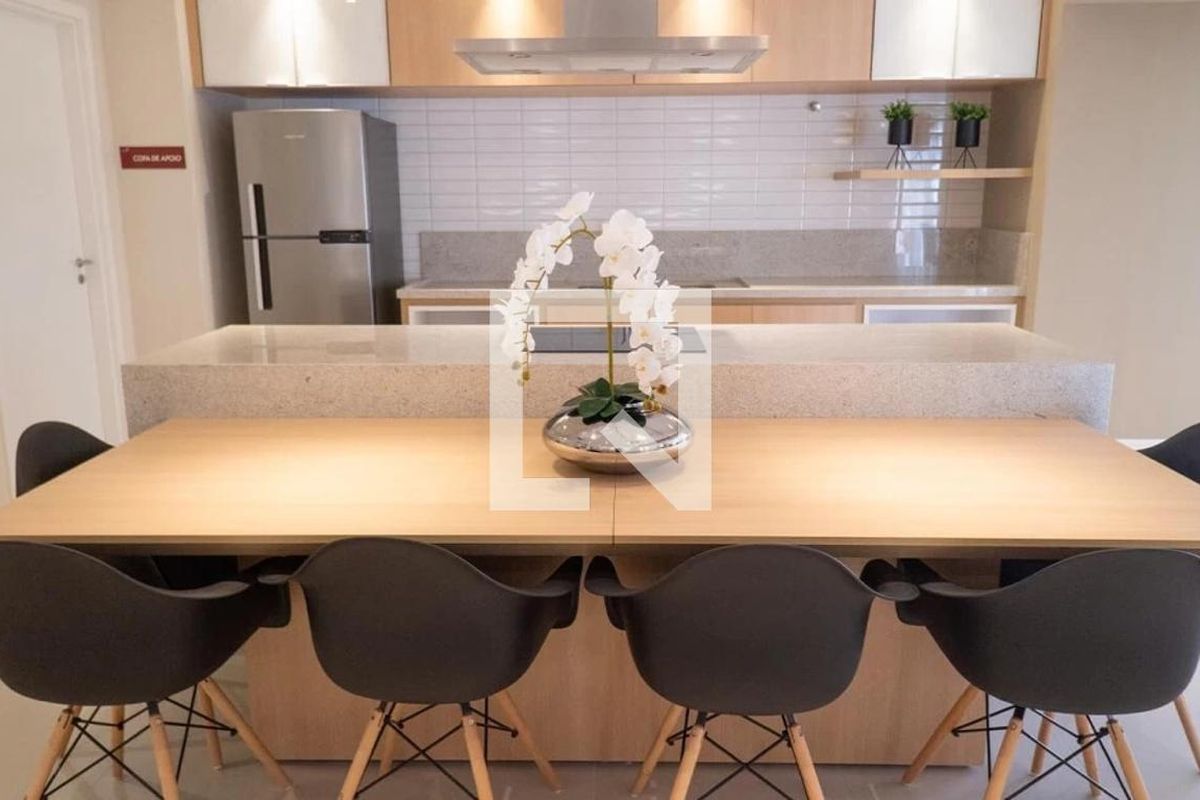 Apartamento à Venda - Bosque, 1 Quarto,  43 m2 em , Campinas - sp | SoloBR
