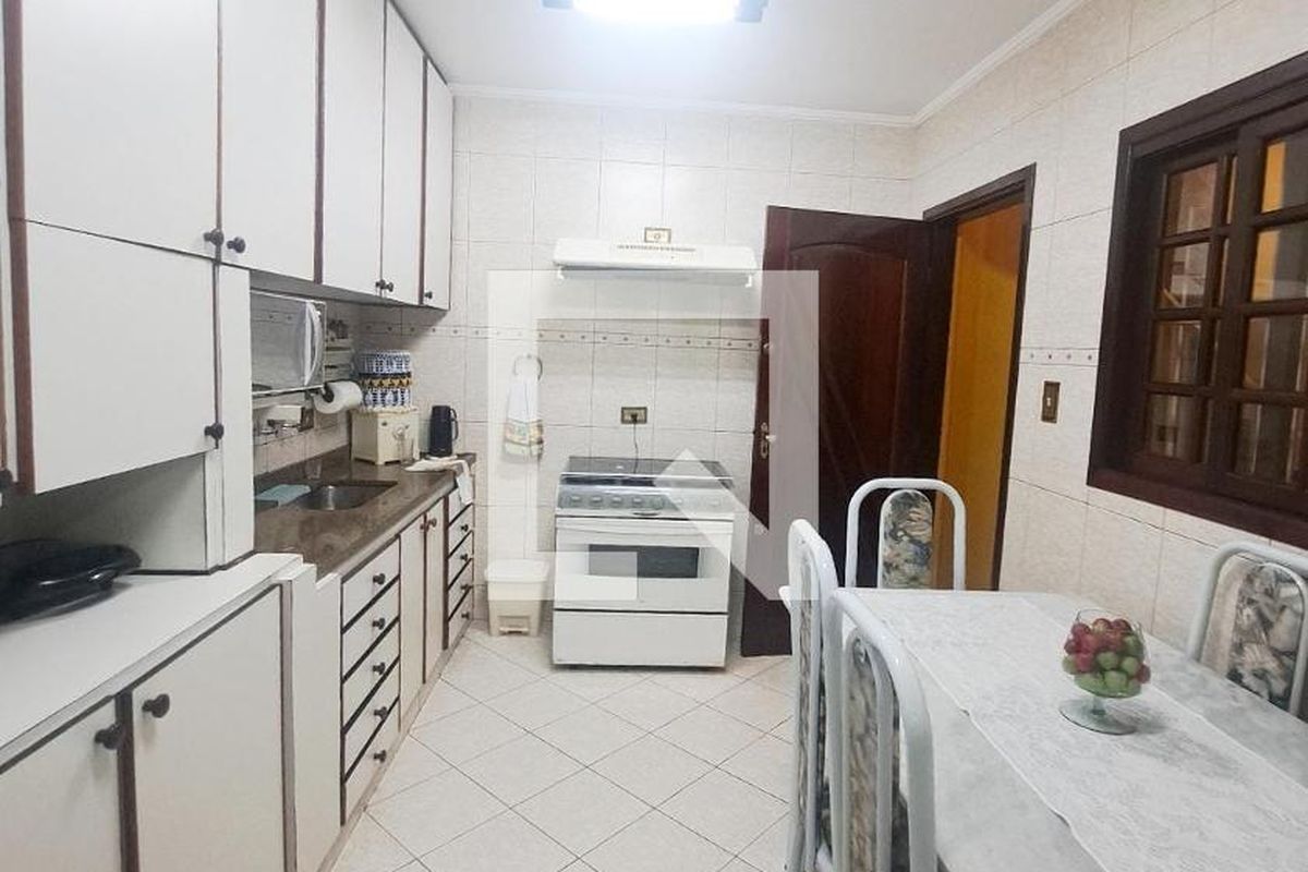 Casa, 2 quartos, 246 m² - Foto 10