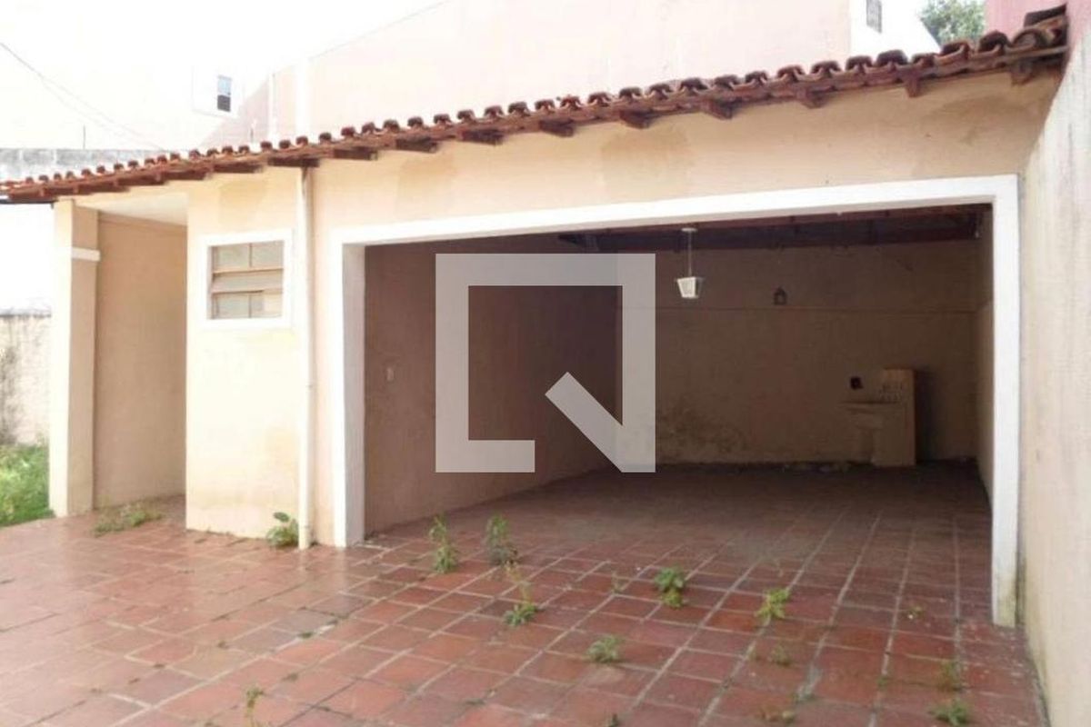Casa à Venda - Jardim do Lago, 3 Quartos,  220 m2 em , Campinas - sp | SoloBR