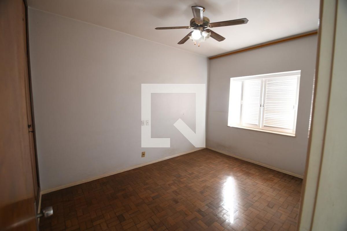 Casa à Venda - Taquaral, 5 Quartos,  370 m2 em , Campinas - sp | SoloBR