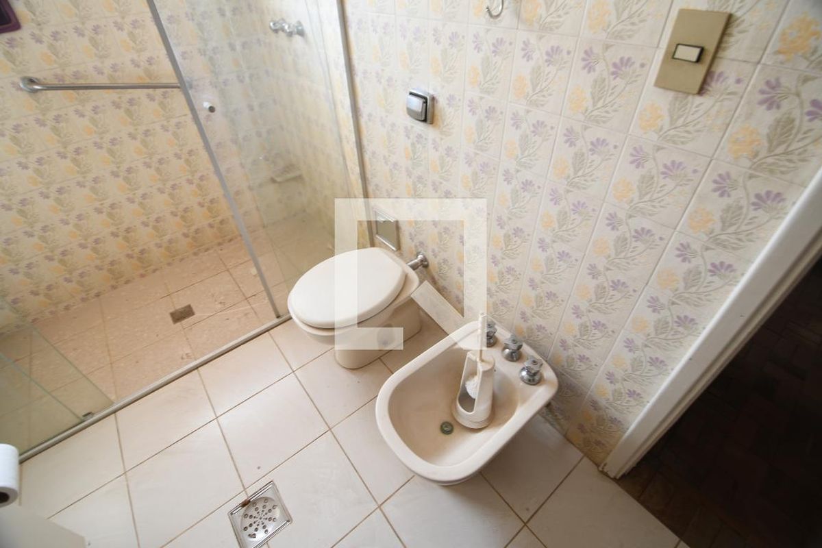 Casa à Venda - Taquaral, 5 Quartos,  370 m2 em , Campinas - sp | SoloBR