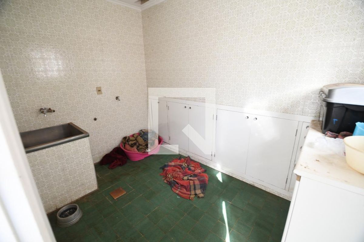 Casa à Venda - Taquaral, 5 Quartos,  370 m2 em , Campinas - sp | SoloBR