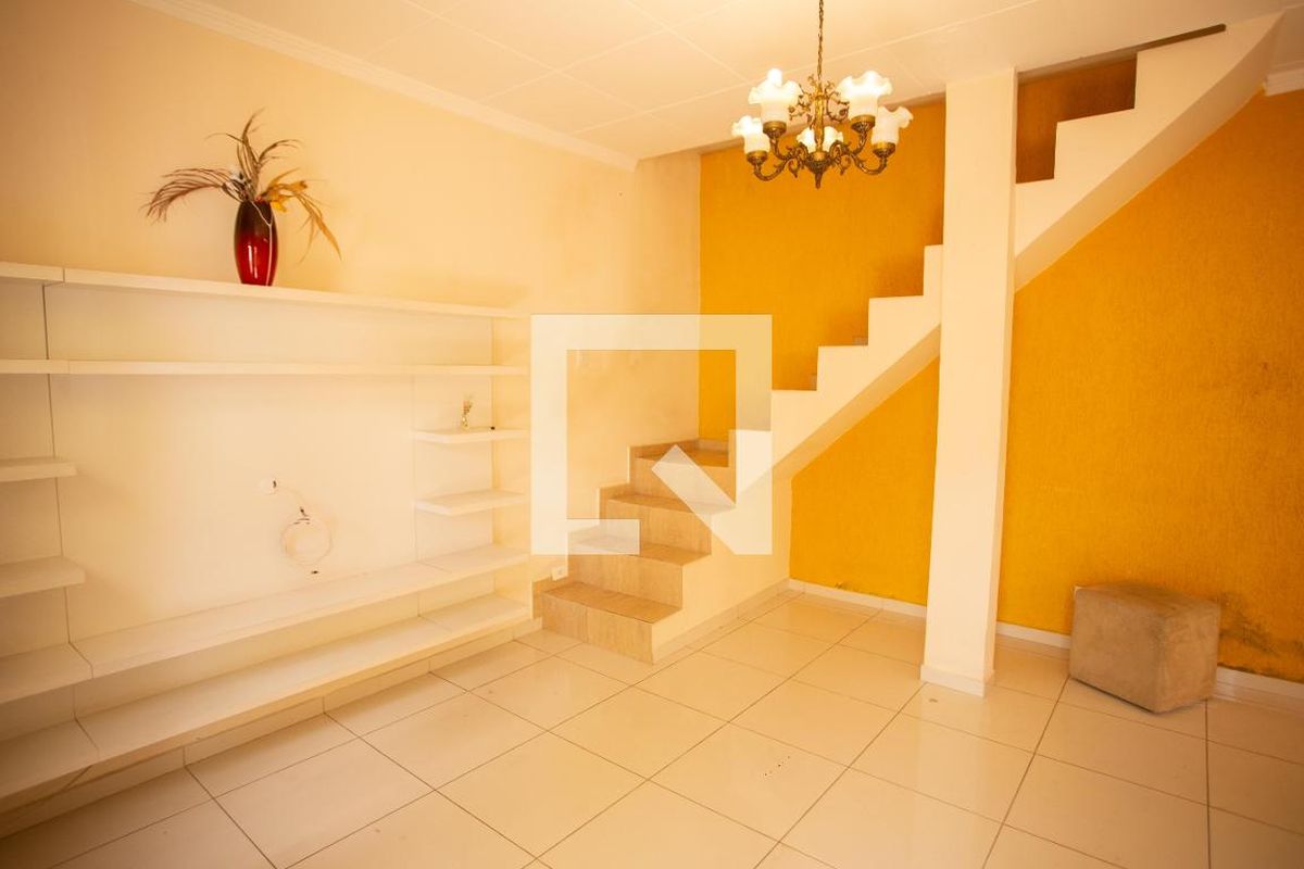 Casa, 2 quartos, 180 m² - Foto 2