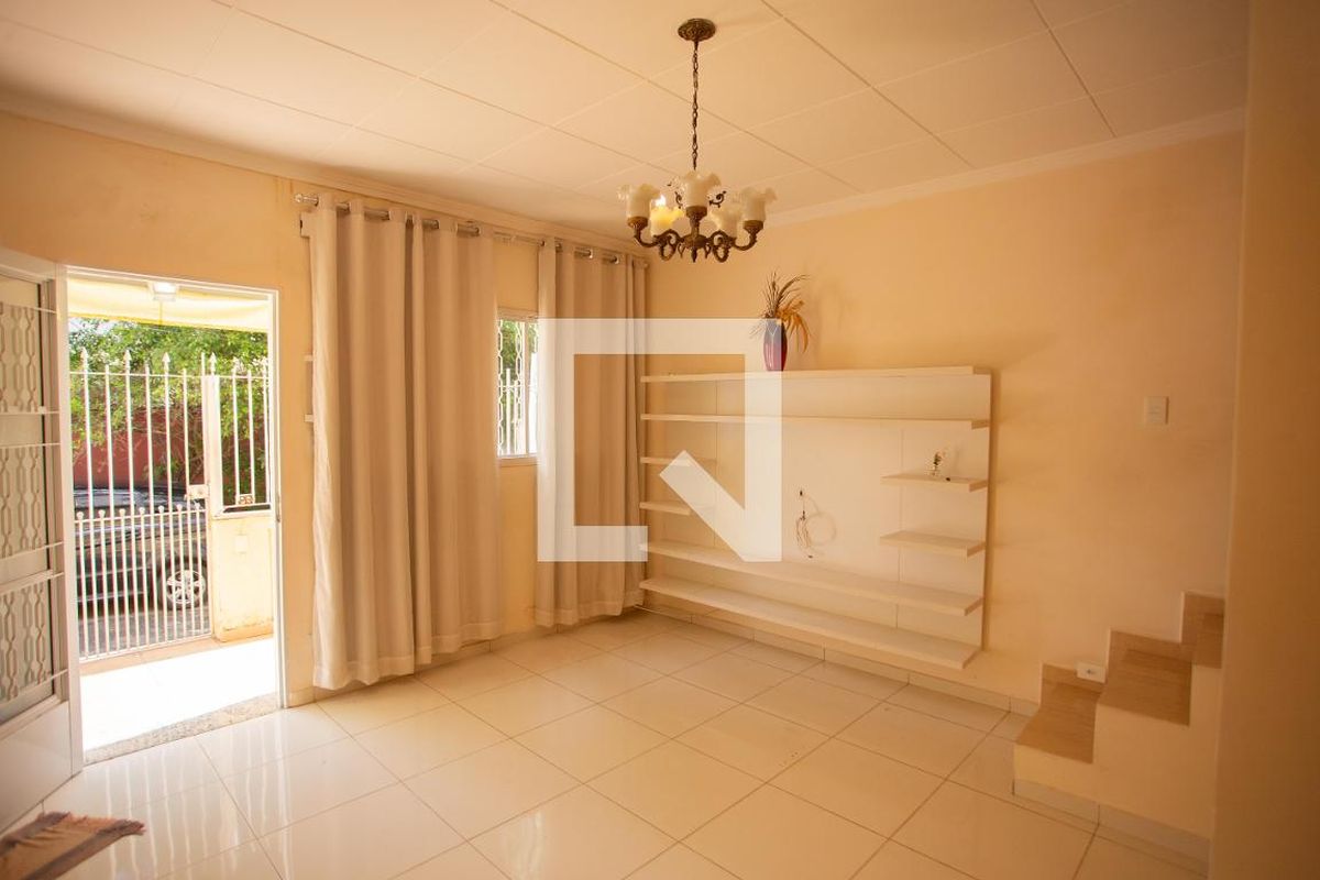 Casa, 2 quartos, 180 m² - Foto 8