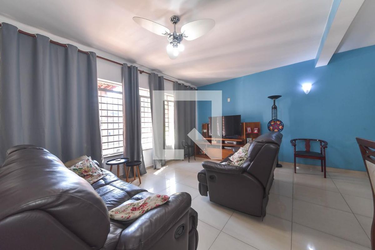 Casa, 3 quartos, 129 m² - Foto 2