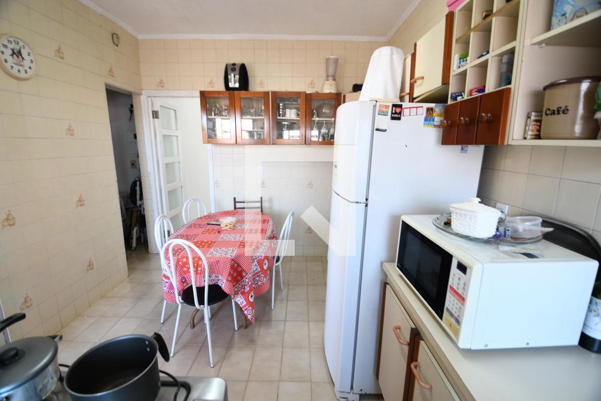 Casa à Venda - Jardim Chapadão, 3 Quartos,  250 m2 em , Campinas - sp | SoloBR