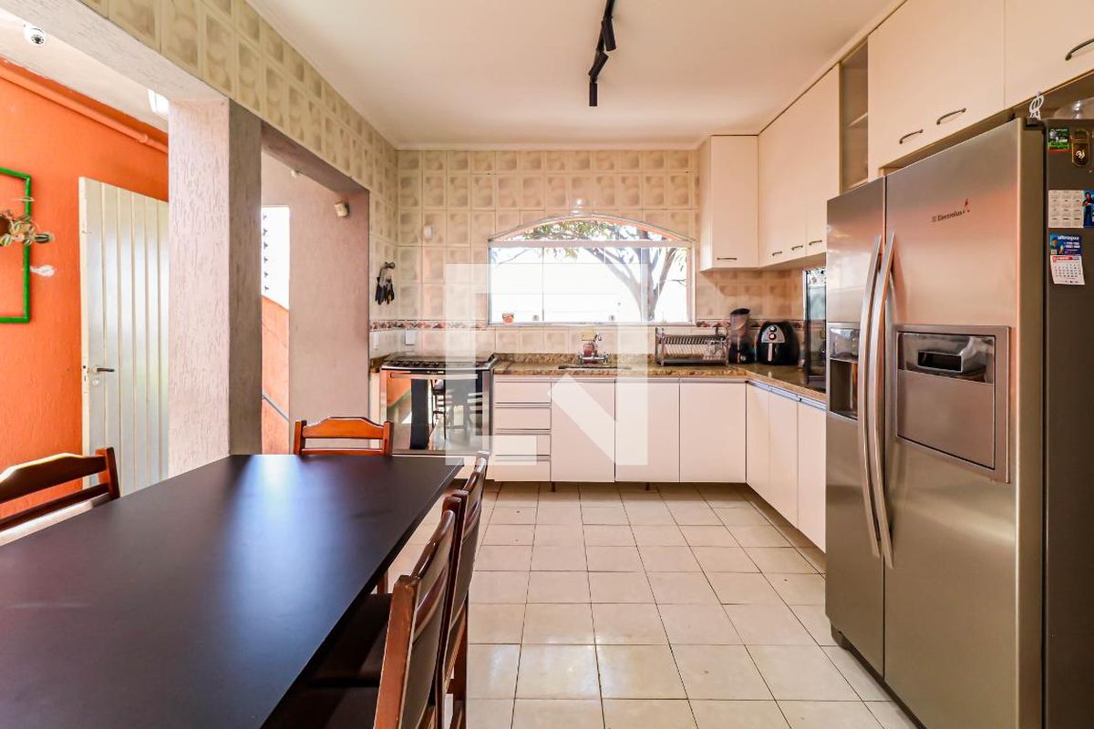 Casa, 3 quartos, 200 m² - Foto 74