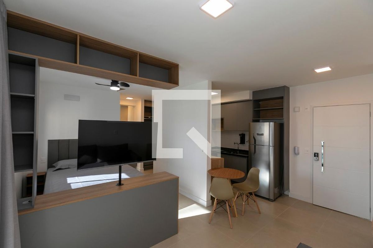 Apartamento à Venda - Bosque, 1 Quarto,  46 m2 em , Campinas - sp | SoloBR