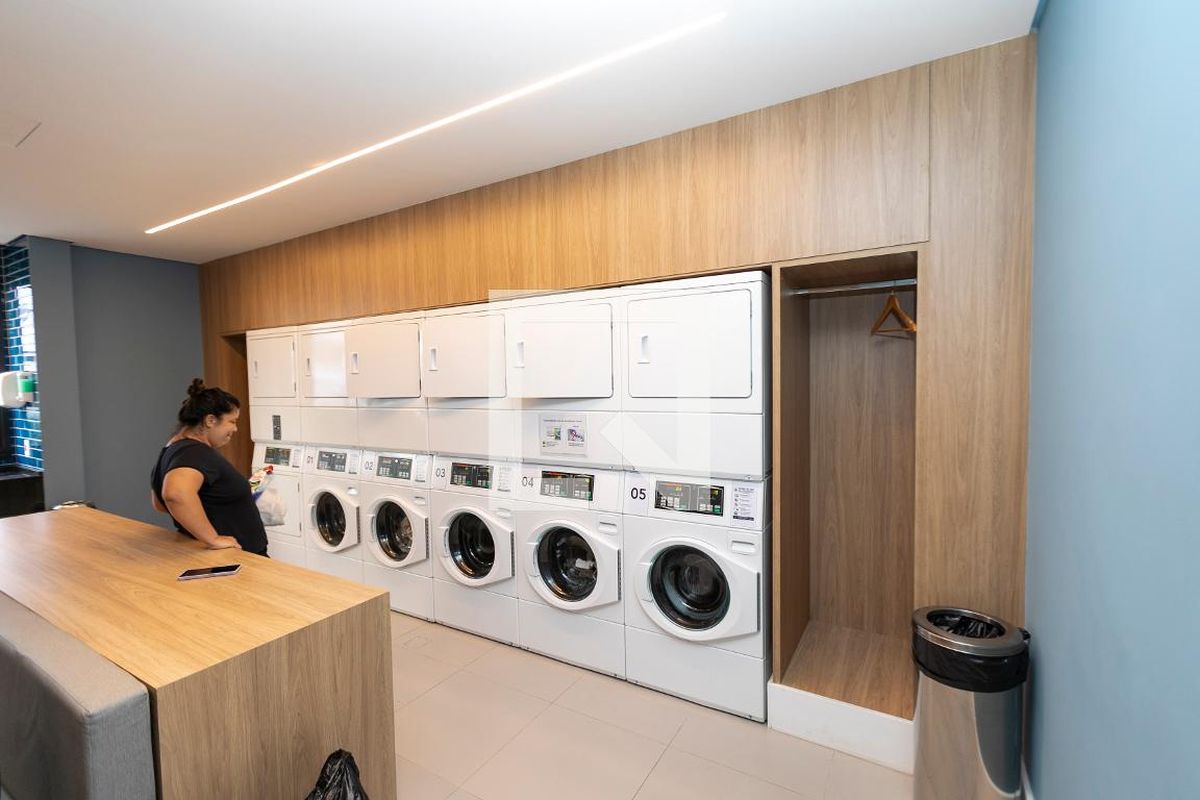 Apartamento à Venda - Bosque, 1 Quarto,  46 m2 em , Campinas - sp | SoloBR