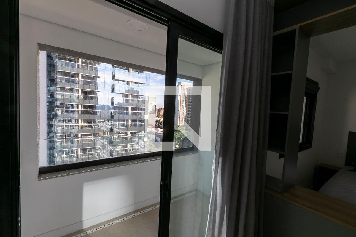 Apartamento à Venda - Bosque, 1 Quarto,  46 m2 em , Campinas - sp | SoloBR